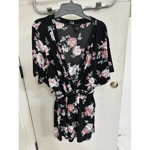 Torrid Black and Pink Floral Stretchy Wrap Top size 3x